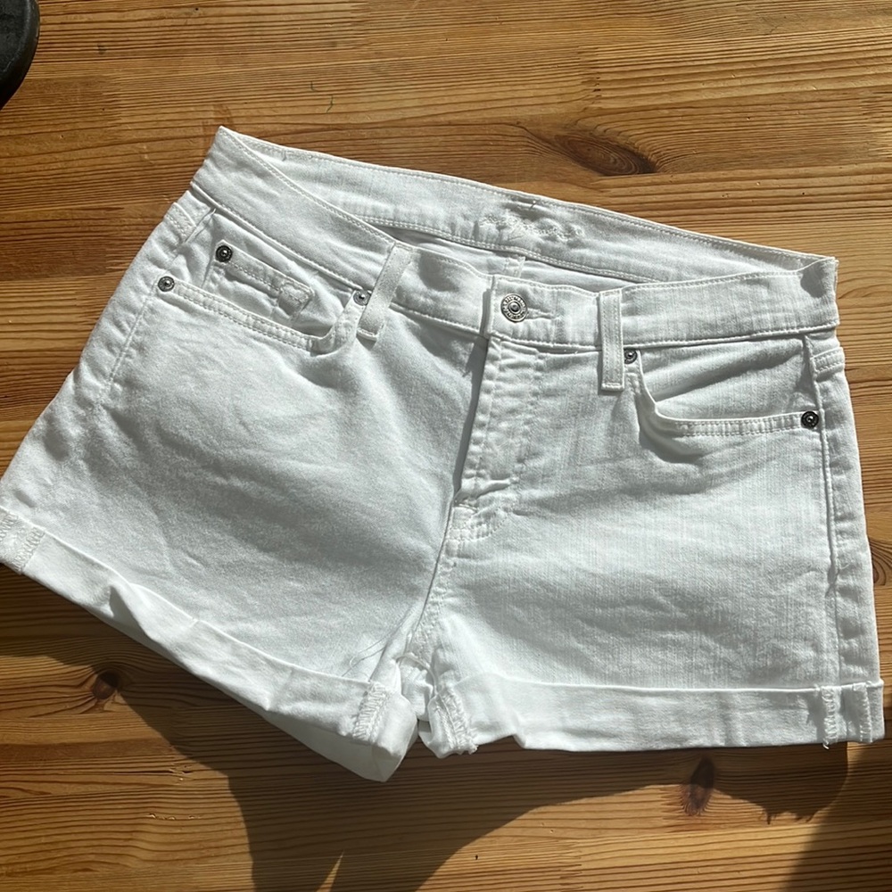 Comfortable White Shots Never Worn